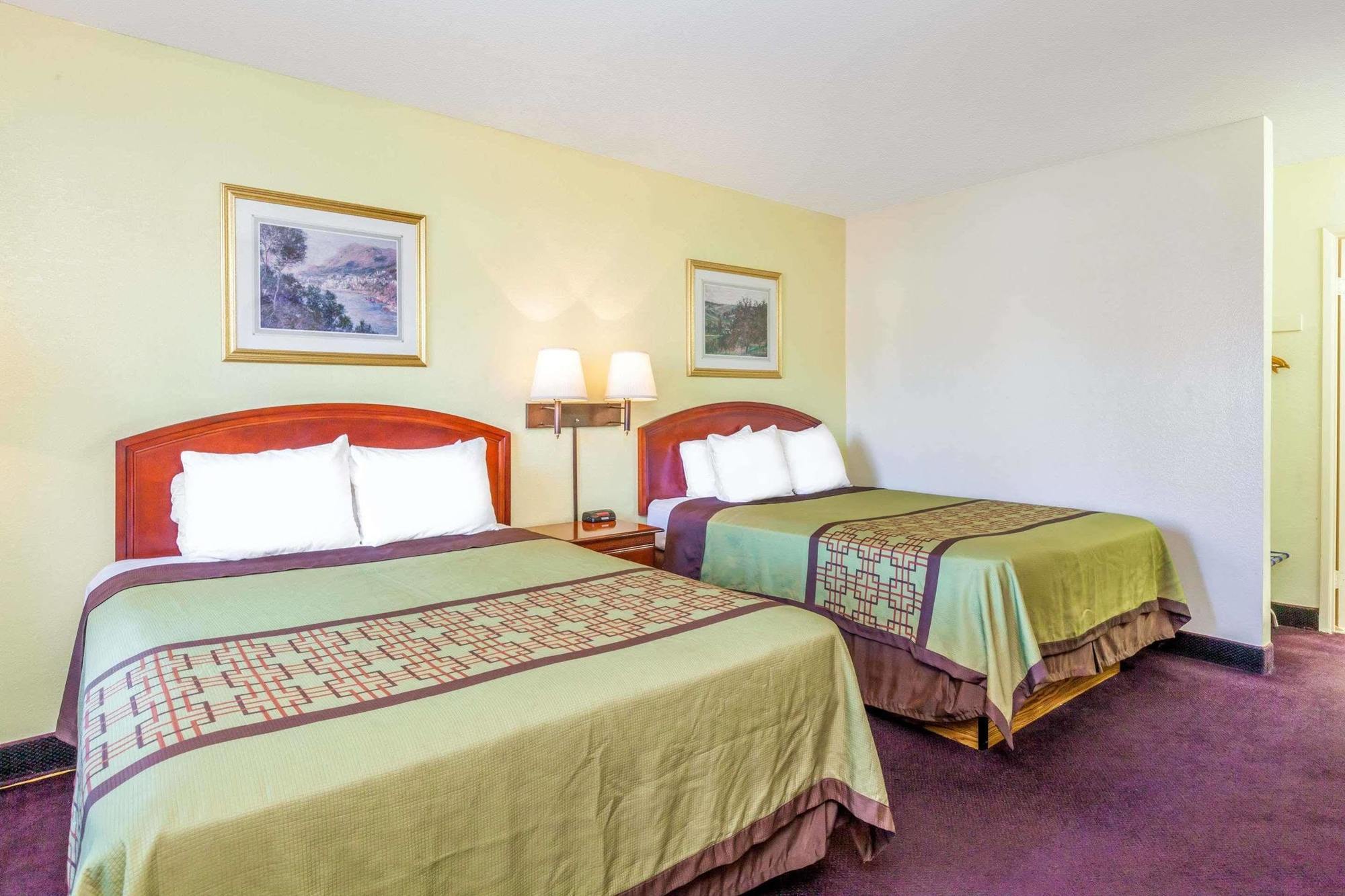 Super 8 By Wyndham Bakersfield/Central Eksteriør billede
